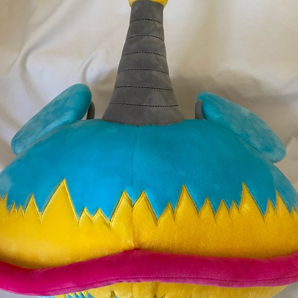 Sukamii The Starboy First Plushy - Picture 8 of 13